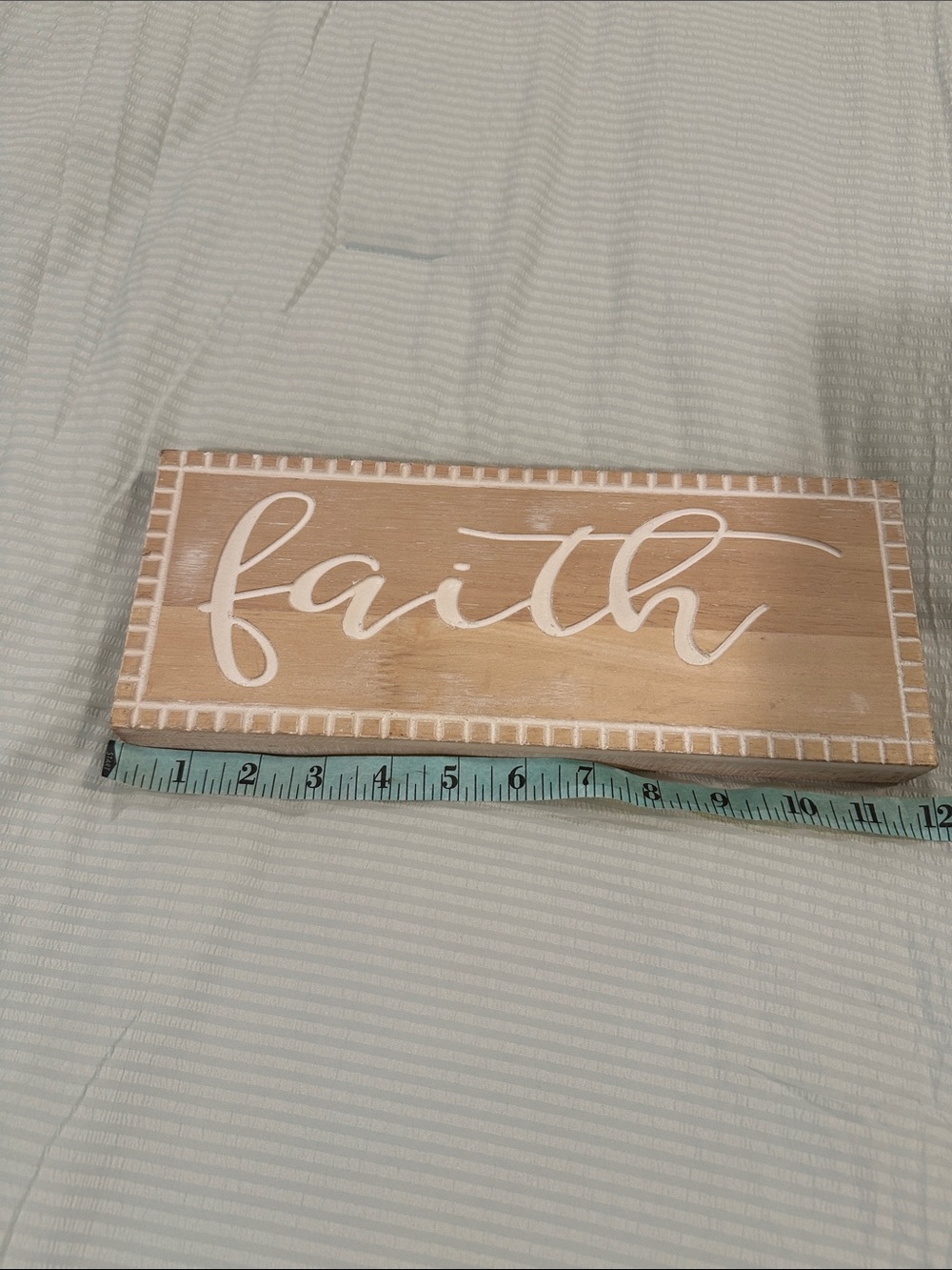 Wooden 'Faith' Decorative Sign - Natural Wood & White
